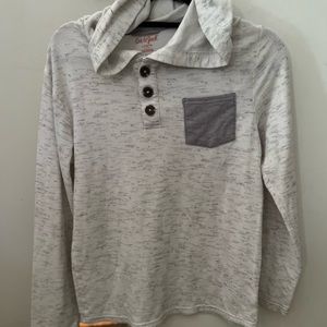 Lightweight hooded long sleeve shirt